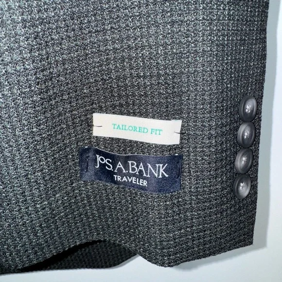 Jos. A. Bank Olive travelers performance collections sportcoat, size 46 Regular